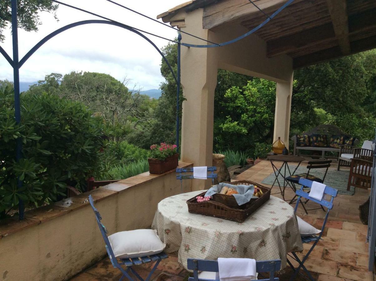 Le Mas Amore Bed & Breakfast Gassin Ngoại thất bức ảnh